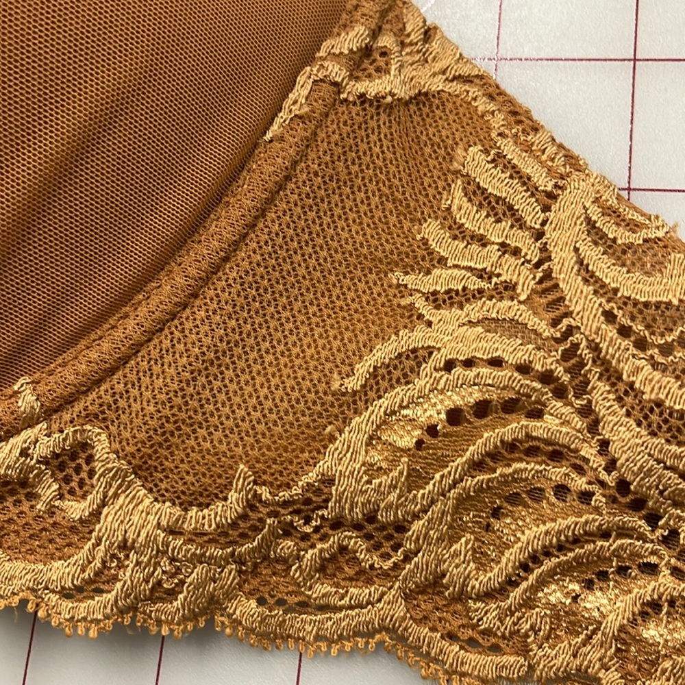 Natori "Feathers" Plunge T-Shirt Underwire Lace Carmel Full Figure Bra SZ 32G - Picture 7 of 13